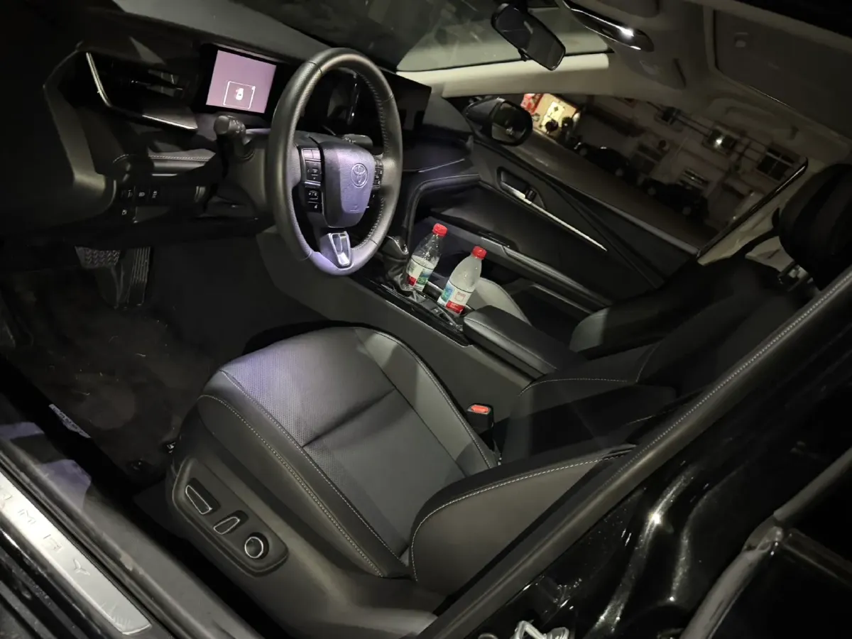 2026 Toyota Camry 2.0L 152HP L4 E-CVT Hybrid,autocango,china used car exporter,china ev exporter,chinese used car exporter,chinese used ev exporter