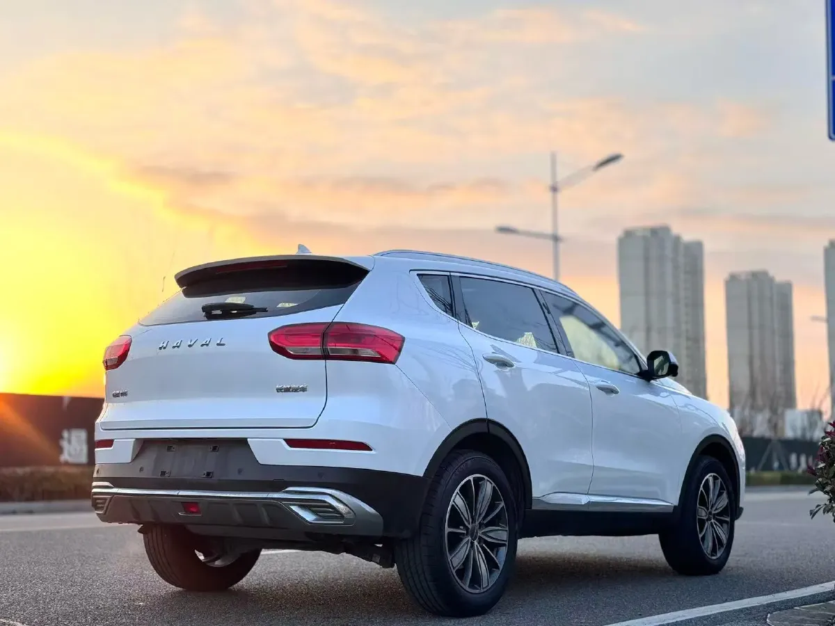 2021 Haval H6 1.5T 169HP L4 7DCT,autocango,china used car exporter,china ev exporter,chinese used car exporter,chinese used ev exporter