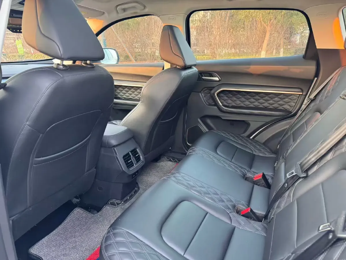 2021 Haval H6 1.5T 169HP L4 7DCT,autocango,china used car exporter,china ev exporter,chinese used car exporter,chinese used ev exporter