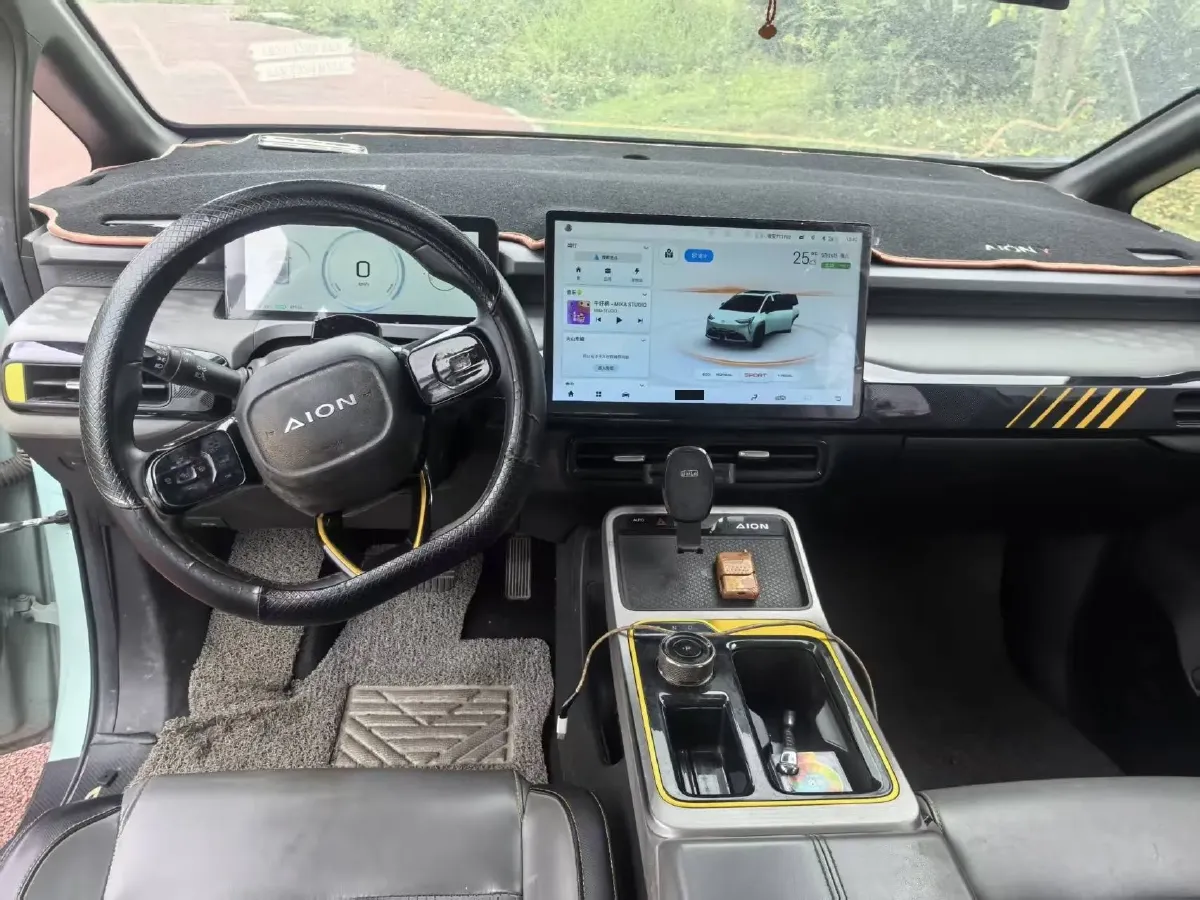 2022 Geely Okavango 1.8T 184HP L4 7DCT,autocango,china used car exporter,china ev exporter,chinese used car exporter,chinese used ev exporter