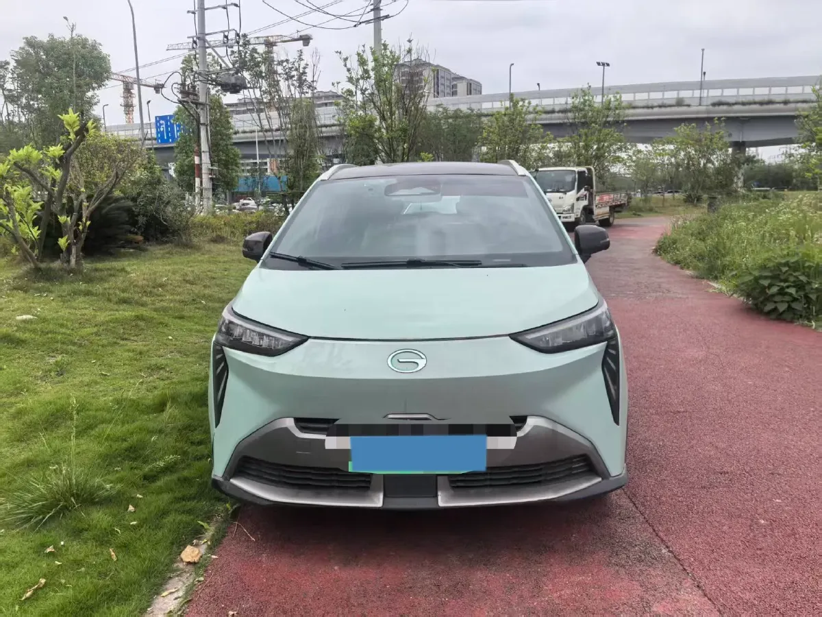 2022 Geely Okavango 1.8T 184HP L4 7DCT,autocango,china used car exporter,china ev exporter,chinese used car exporter,chinese used ev exporter