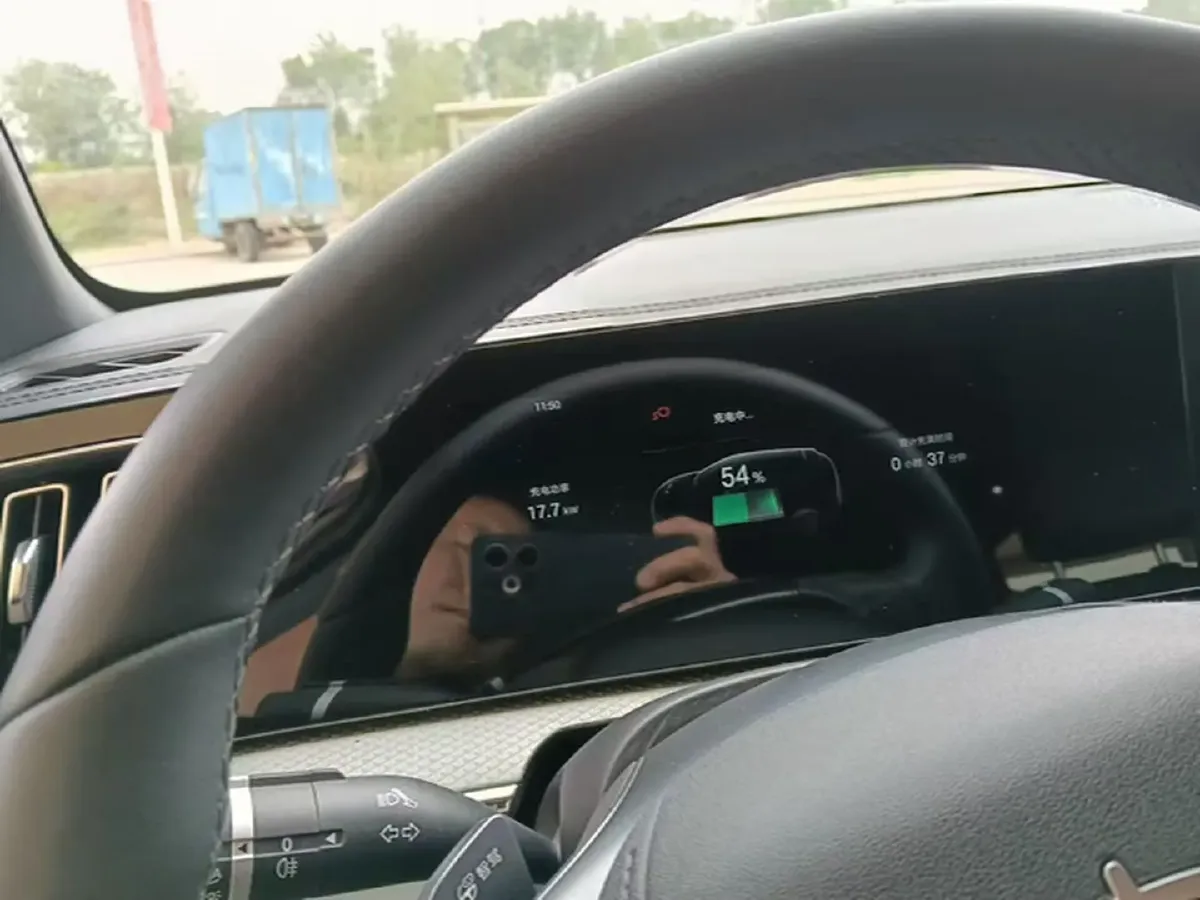 2025 BYD Song Pro 1.5L 101HP L4 E-CVT PHEV 18.3KWH,autocango,china used car exporter,china ev exporter,chinese used car exporter,chinese used ev exporter
