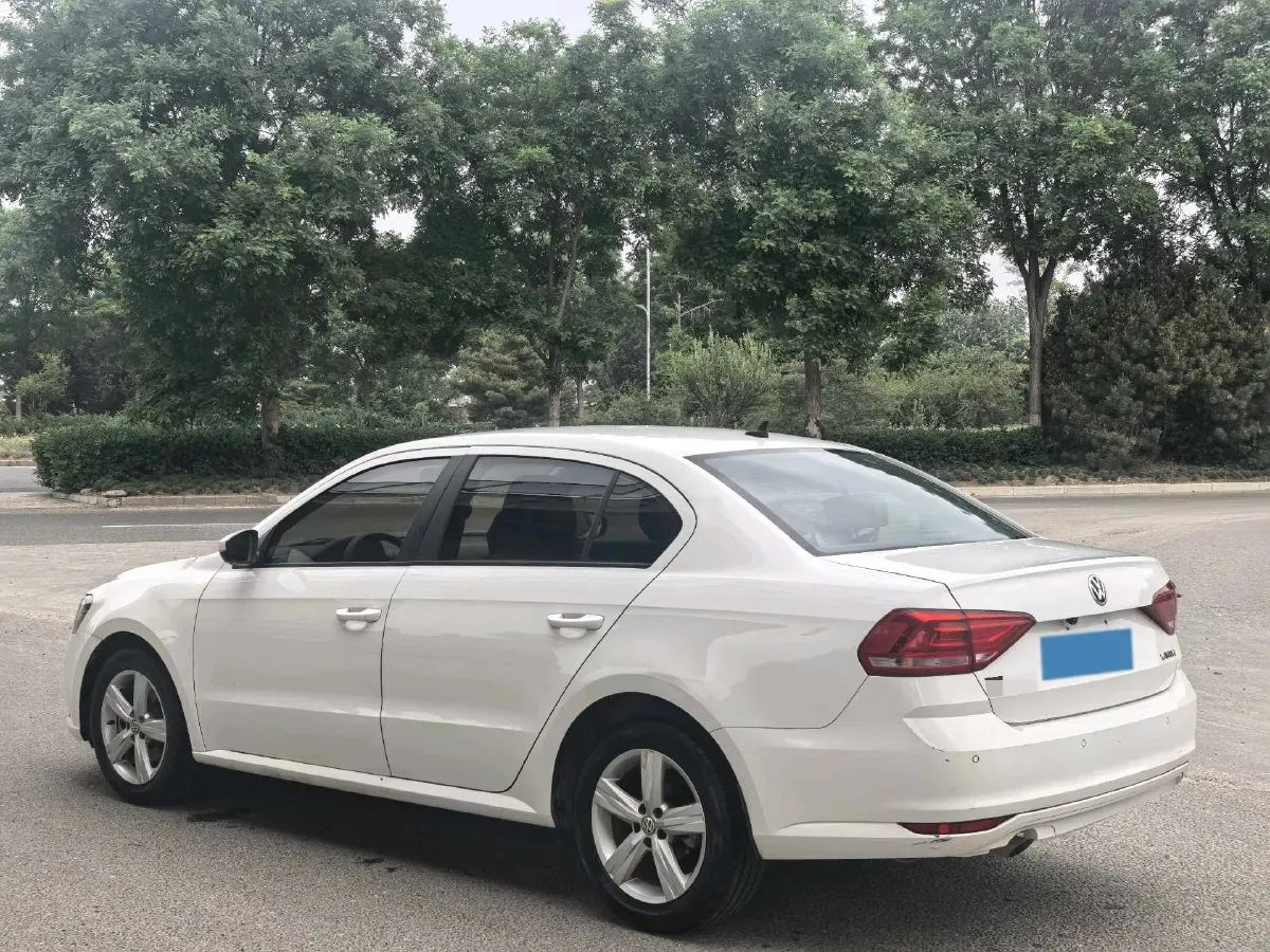 2017 Volkswagen Lavida 1.6L 110HP L4 6AT,autocango,china used car exporter,china ev exporter,chinese used car exporter,chinese used ev exporter