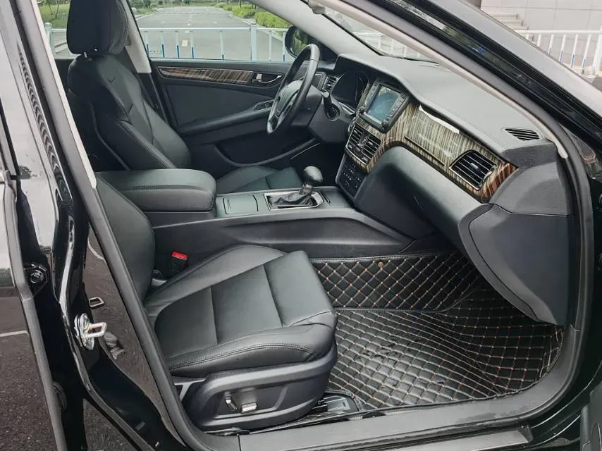2021 HongQi H7 1.8T 188HP L4 6AT,autocango,china used car exporter,china ev exporter,chinese used car exporter,chinese used ev exporter