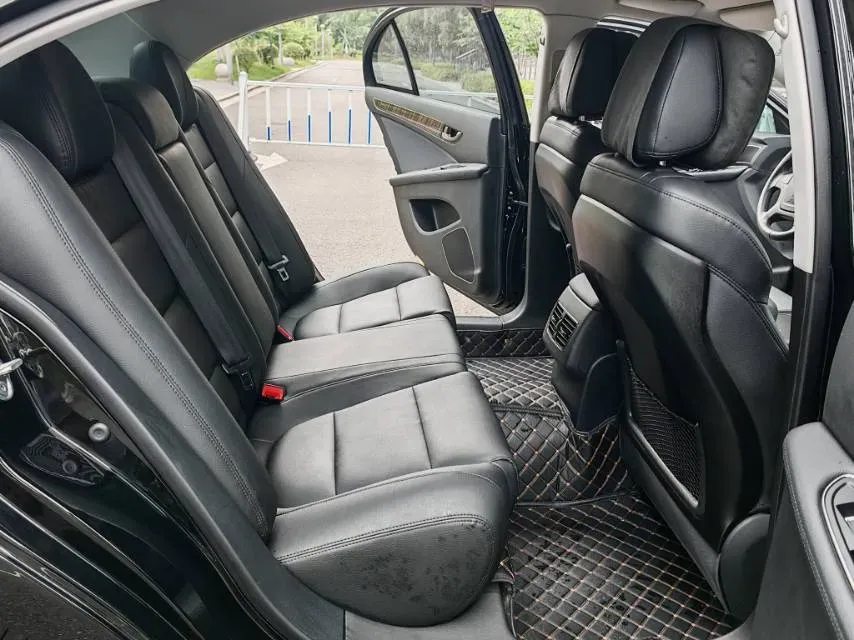 2021 HongQi H7 1.8T 188HP L4 6AT,autocango,china used car exporter,china ev exporter,chinese used car exporter,chinese used ev exporter