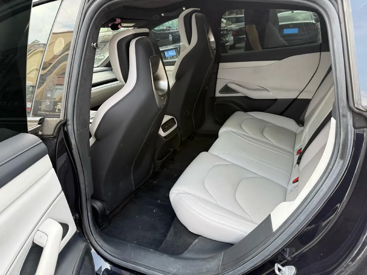 2024 MI SU7 BEV 101KWH,autocango,china used car exporter,china ev exporter,chinese used car exporter,chinese used ev exporter