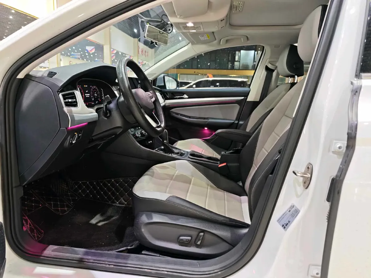 2023 Volkswagen Bora 1.2T 116HP L4 7DCT,autocango,china used car exporter,china ev exporter,chinese used car exporter,chinese used ev exporter
