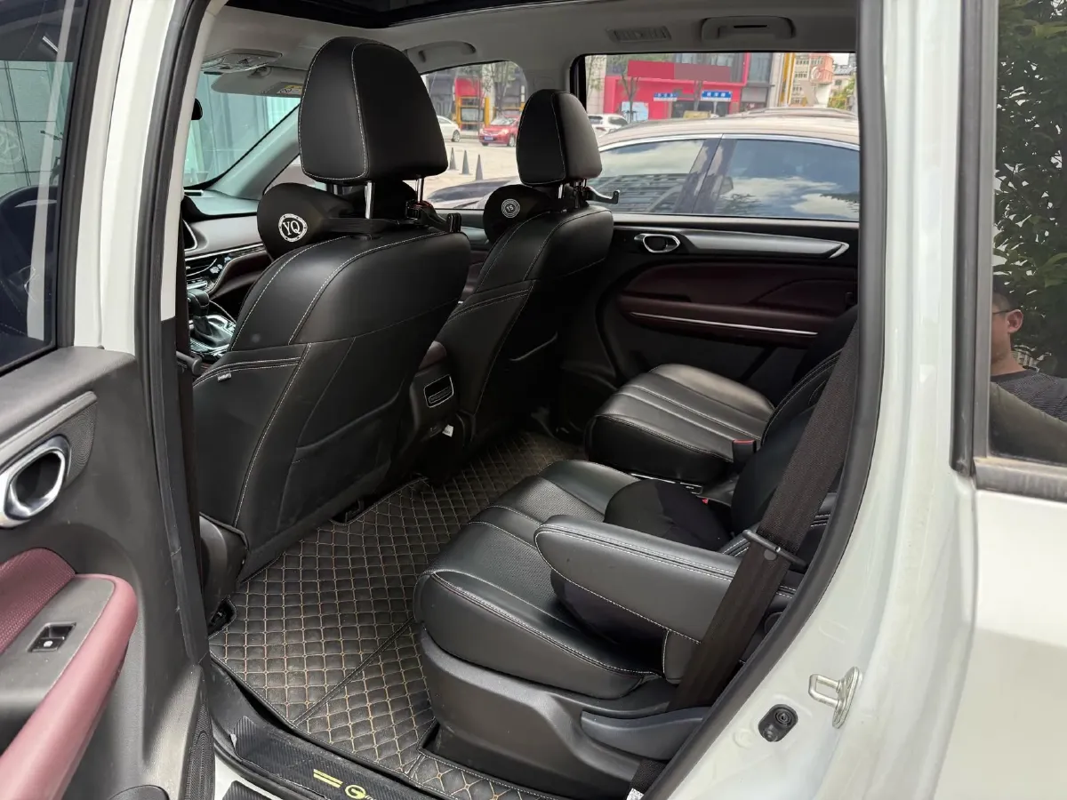 2023 GAC Trumpchi M6 1.5T 177HP L4 7DCT,autocango,china used car exporter,china ev exporter,chinese used car exporter,chinese used ev exporter