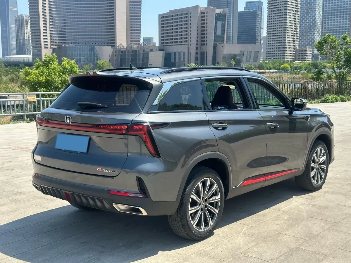 2022 ChangAn CS75 Plus 1.5T 188HP L4 8AT,autocango,china used car exporter,china ev exporter,chinese used car exporter,chinese used ev exporter