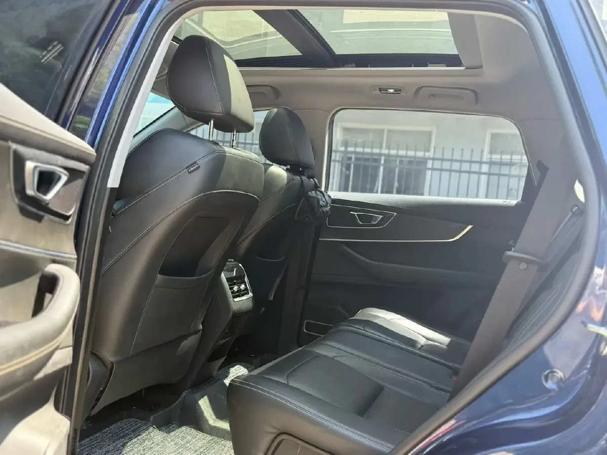 2021 Chery Tiggo 8 1.6T 197HP L4 7DCT,autocango,china used car exporter,china ev exporter,chinese used car exporter,chinese used ev exporter