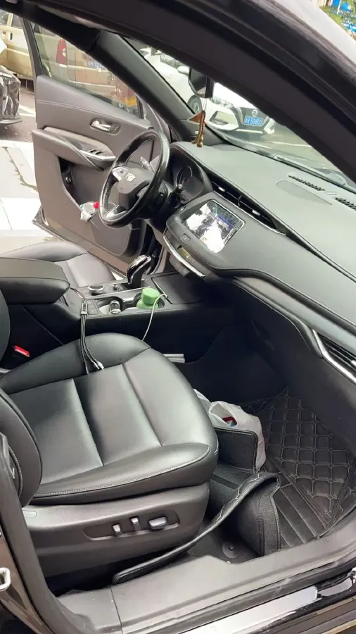 2020 Cadillac XT4 2.0T 237HP L4 9AT,autocango,china used car exporter,china ev exporter,chinese used car exporter,chinese used ev exporter