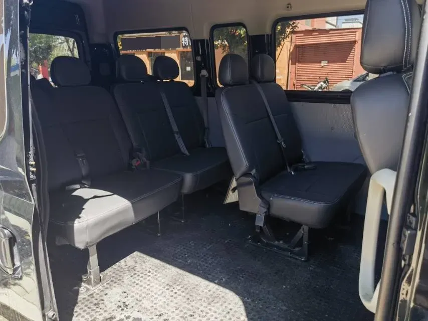 2023 MAXUS XinTu V80 2.0T 139HP L4 6MT,autocango,china used car exporter,china ev exporter,chinese used car exporter,chinese used ev exporter