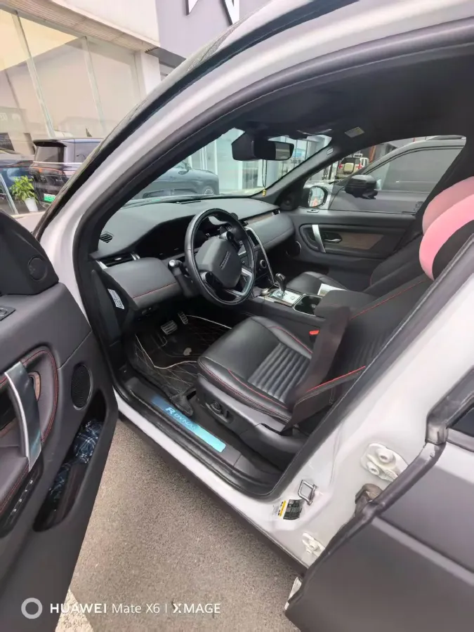 2020 Land Rover Discovery Sport 2.0T 249HP L4 9AT,autocango,china used car exporter,china ev exporter,chinese used car exporter,chinese used ev exporter