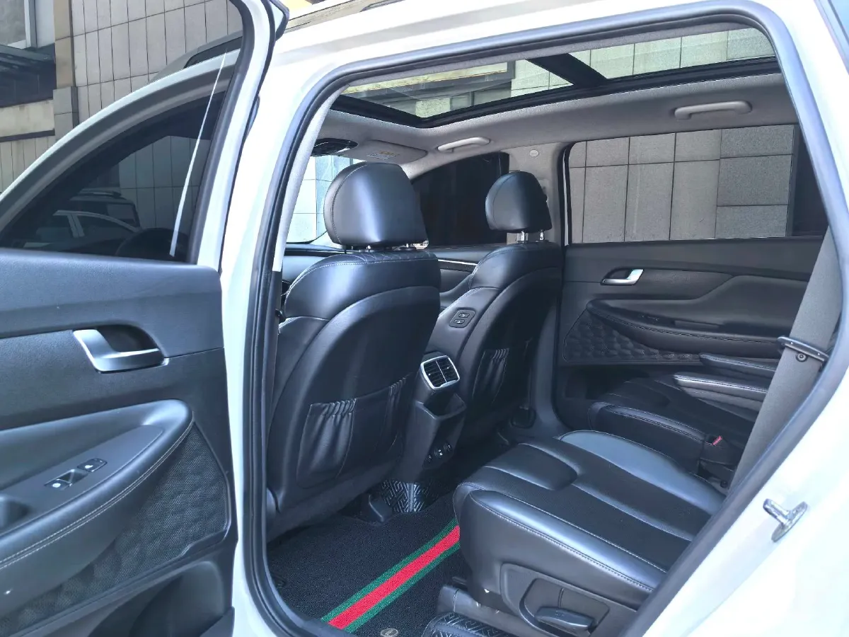 2019 Hyundai Santafe 2.0T 240HP L4 8AT,autocango,china used car exporter,china ev exporter,chinese used car exporter,chinese used ev exporter