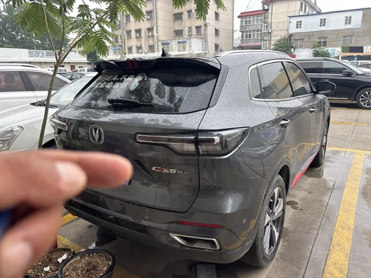 2022 ChangAn UNI-V 1.5T 188HP L4 7DCT,autocango,china used car exporter,china ev exporter,chinese used car exporter,chinese used ev exporter