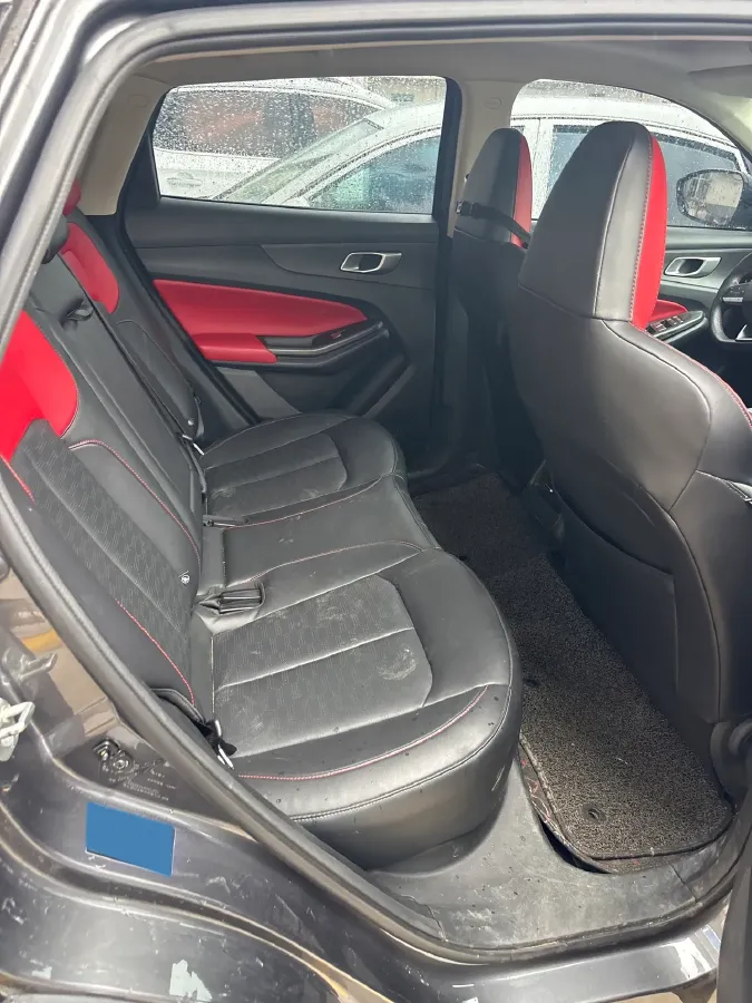 2022 ChangAn UNI-V 1.5T 188HP L4 7DCT,autocango,china used car exporter,china ev exporter,chinese used car exporter,chinese used ev exporter