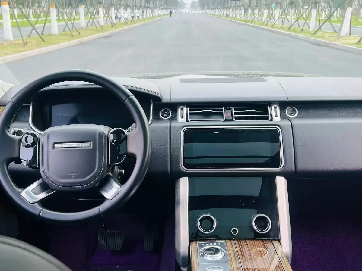 2018 Land Rover Range Rover Evoque 2.0T 241HP L4 9AT,autocango,china used car exporter,china ev exporter,chinese used car exporter,chinese used ev exporter