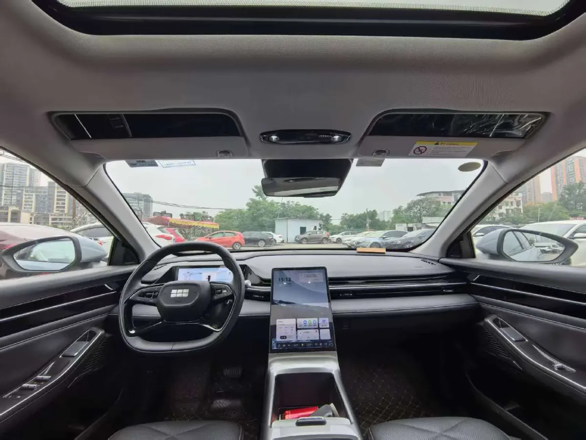 2024 Geely Galaxy L6 1.5T 163HP L4 3DHT PHEV,autocango,china used car exporter,china ev exporter,chinese used car exporter,chinese used ev exporter