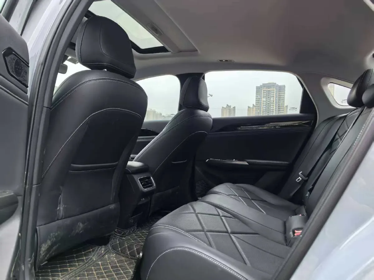2024 Geely Galaxy L6 1.5T 163HP L4 3DHT PHEV,autocango,china used car exporter,china ev exporter,chinese used car exporter,chinese used ev exporter