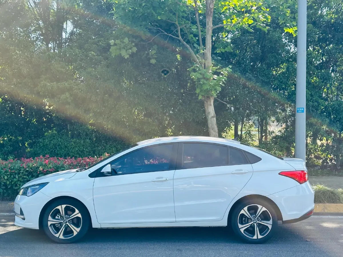2019 Chery Arrizo 5 1.5L 116HP L4 5MT,autocango,china used car exporter,china ev exporter,chinese used car exporter,chinese used ev exporter