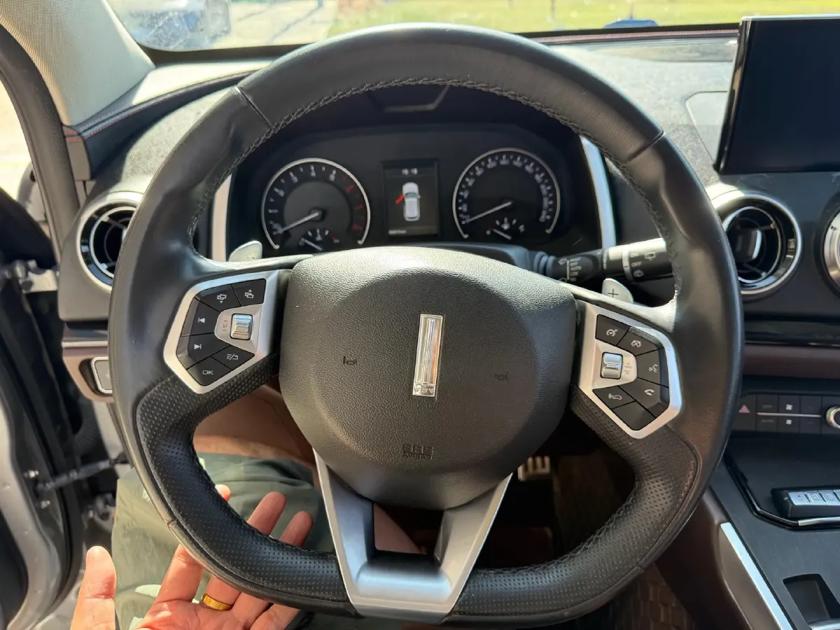2017 WEY VV5 2.0T 197HP L4 7DCT,autocango,china used car exporter,china ev exporter,chinese used car exporter,chinese used ev exporter
