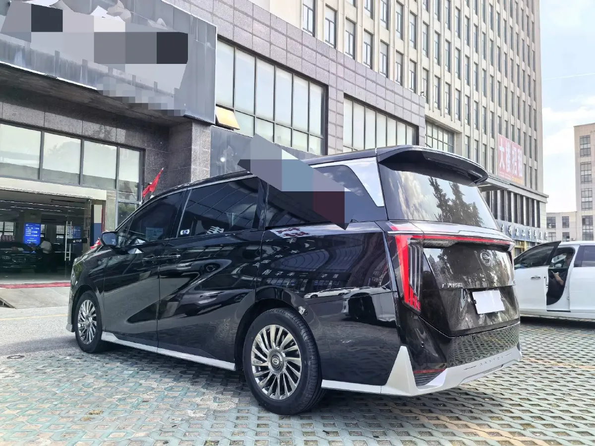 2023 GAC Trumpchi M8 2.0T 252HP L4 8AT,autocango,china used car exporter,china ev exporter,chinese used car exporter,chinese used ev exporter