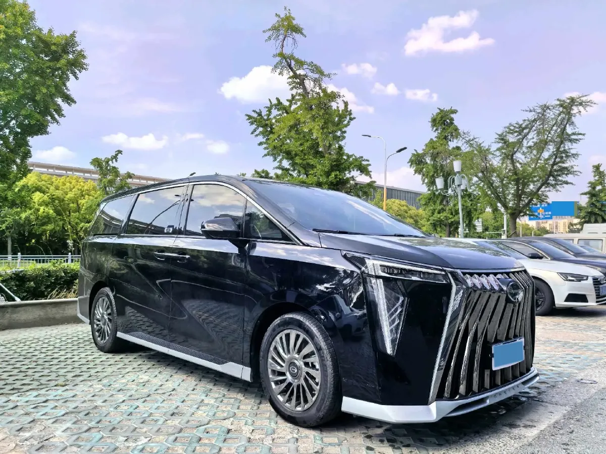 2023 GAC Trumpchi M8 2.0T 252HP L4 8AT,autocango,china used car exporter,china ev exporter,chinese used car exporter,chinese used ev exporter