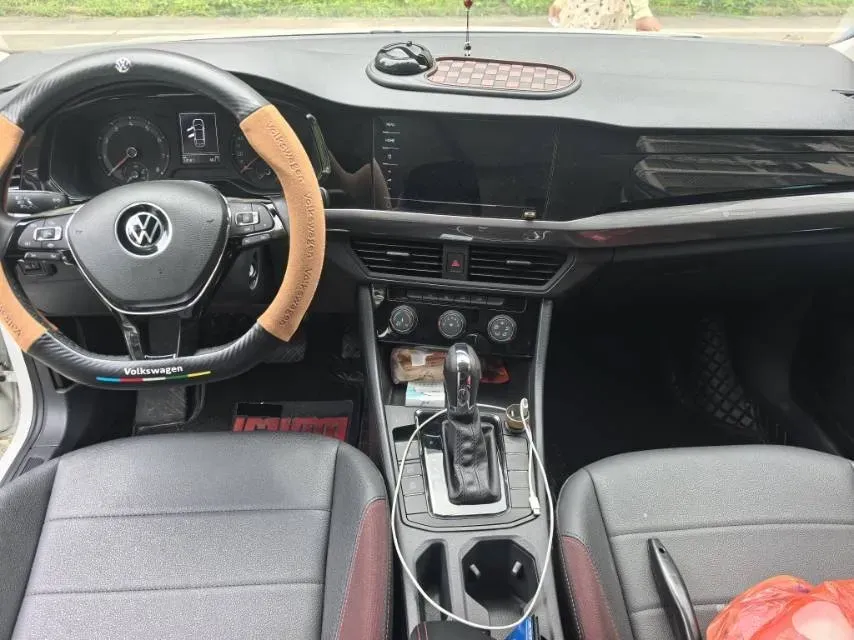 2021 Volkswagen Bora 1.5L 113HP L4 6AT,autocango,china used car exporter,china ev exporter,chinese used car exporter,chinese used ev exporter