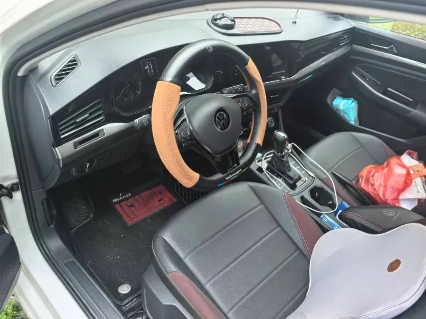 2021 Volkswagen Bora 1.5L 113HP L4 6AT,autocango,china used car exporter,china ev exporter,chinese used car exporter,chinese used ev exporter