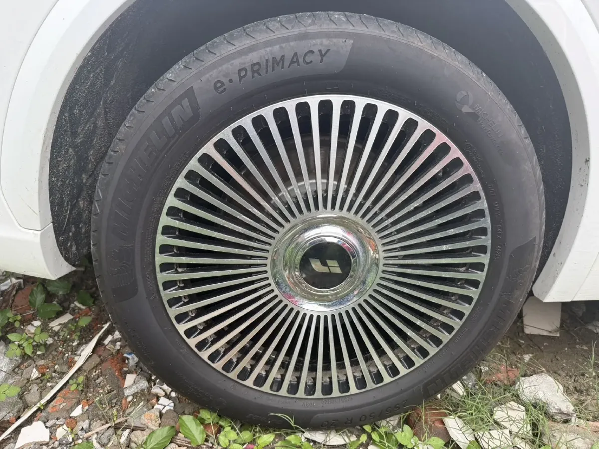 2025 Li L7 Range Extended 154HP REEV,autocango,china used car exporter,china ev exporter,chinese used car exporter,chinese used ev exporter