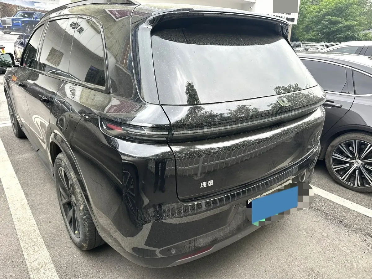 2023 Li L8 Range Extended 154HP REEV 40.9KWH,autocango,china used car exporter,china ev exporter,chinese used car exporter,chinese used ev exporter