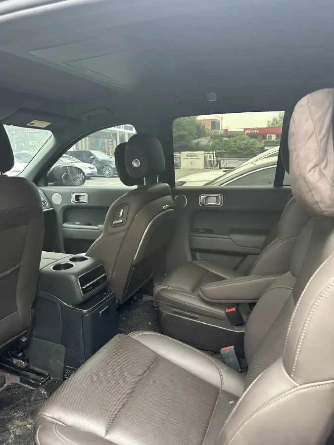2023 Li L8 Range Extended 154HP REEV 40.9KWH,autocango,china used car exporter,china ev exporter,chinese used car exporter,chinese used ev exporter