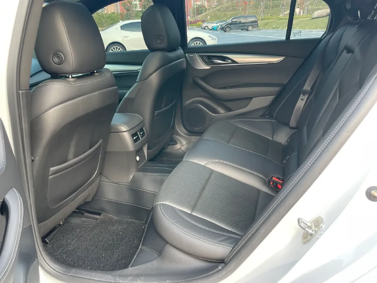 2023 Cadillac CT5 2.0T 237HP L4 10AT,autocango,china used car exporter,china ev exporter,chinese used car exporter,chinese used ev exporter