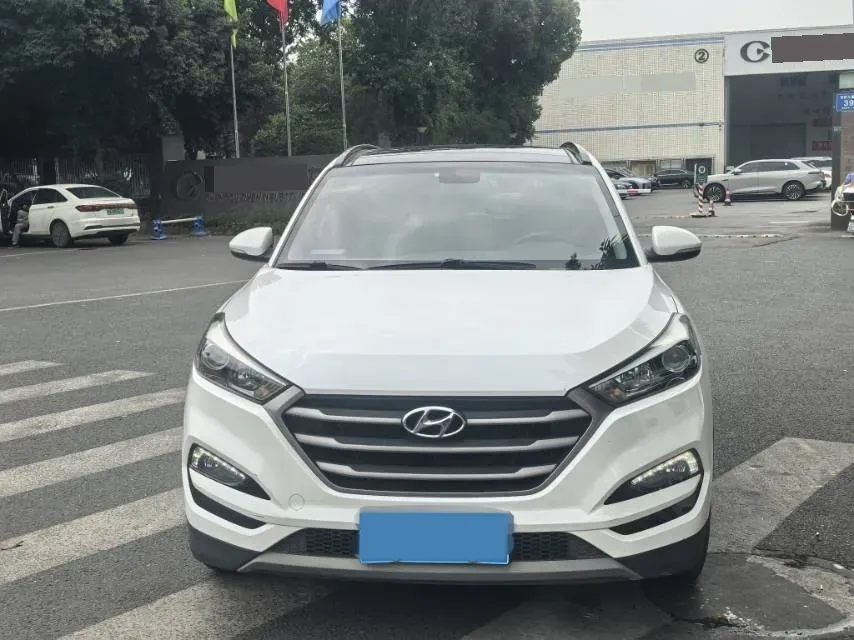2018 Hyundai Tucson 1.6T 177HP L4 7DCT,autocango,china used car exporter,china ev exporter,chinese used car exporter,chinese used ev exporter