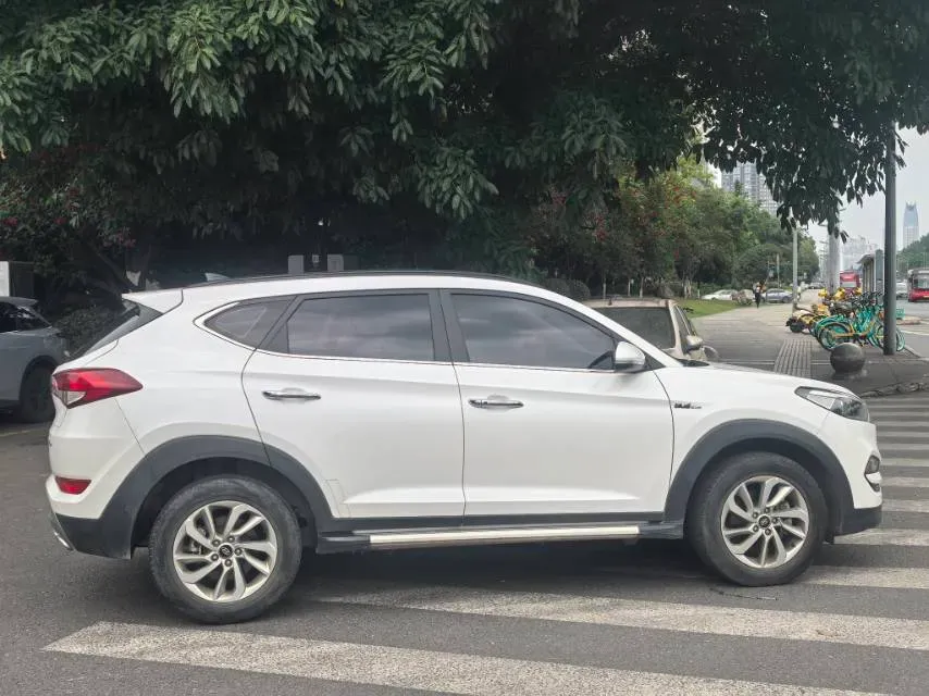 2018 Hyundai Tucson 1.6T 177HP L4 7DCT,autocango,china used car exporter,china ev exporter,chinese used car exporter,chinese used ev exporter