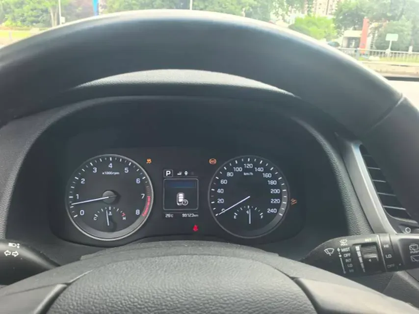 2018 Hyundai Tucson 1.6T 177HP L4 7DCT,autocango,china used car exporter,china ev exporter,chinese used car exporter,chinese used ev exporter