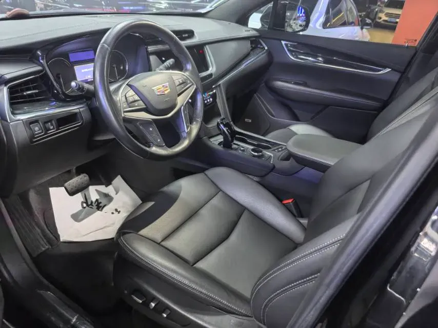 2022 Cadillac XT5 2.0T 237HP L4 9AT,autocango,china used car exporter,china ev exporter,chinese used car exporter,chinese used ev exporter