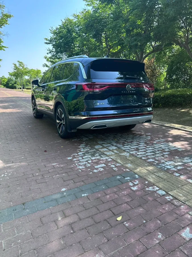 2023 Volkswagen Talagon 2.5T 299HP V6 7DCT,autocango,china used car exporter,china ev exporter,chinese used car exporter,chinese used ev exporter