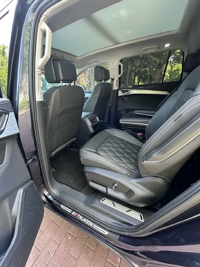 2023 Volkswagen Talagon 2.5T 299HP V6 7DCT,autocango,china used car exporter,china ev exporter,chinese used car exporter,chinese used ev exporter