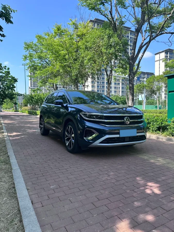 2023 Volkswagen Talagon 2.5T 299HP V6 7DCT,autocango,china used car exporter,china ev exporter,chinese used car exporter,chinese used ev exporter