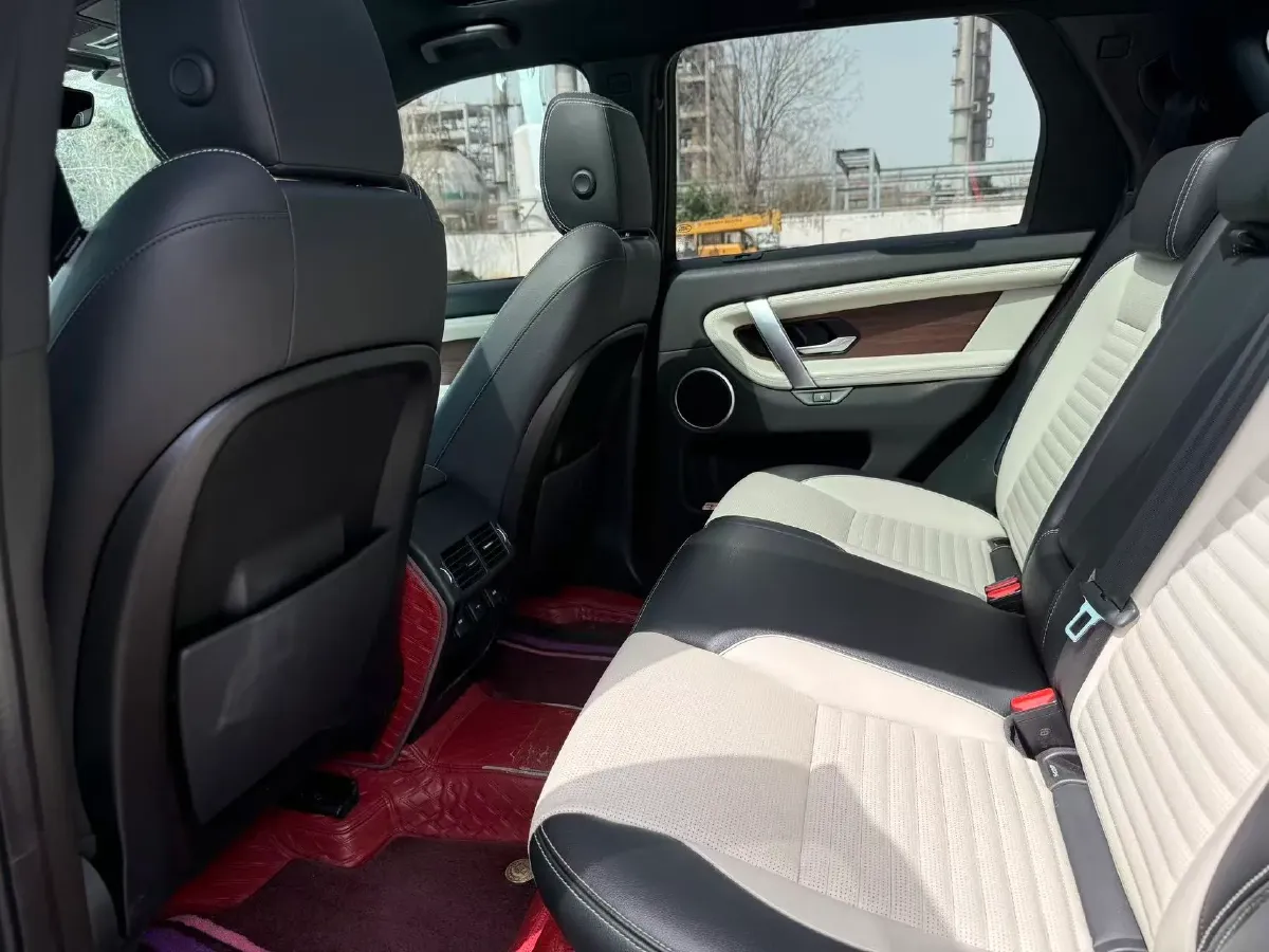 2020 Land Rover Discovery Sport 2.0T 249HP L4 9AT,autocango,china used car exporter,china ev exporter,chinese used car exporter,chinese used ev exporter