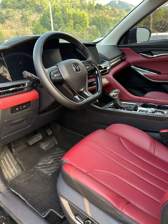 2020 ChangAn CS75 Plus 1.5T 178HP L4 6AT,autocango,china used car exporter,china ev exporter,chinese used car exporter,chinese used ev exporter