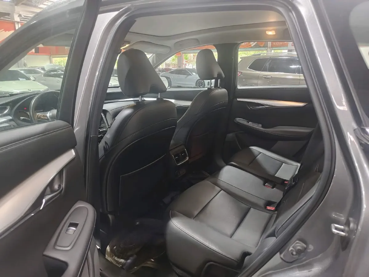 2018 Infiniti QX30 2.0T 211HP L4 7DCT,autocango,china used car exporter,china ev exporter,chinese used car exporter,chinese used ev exporter