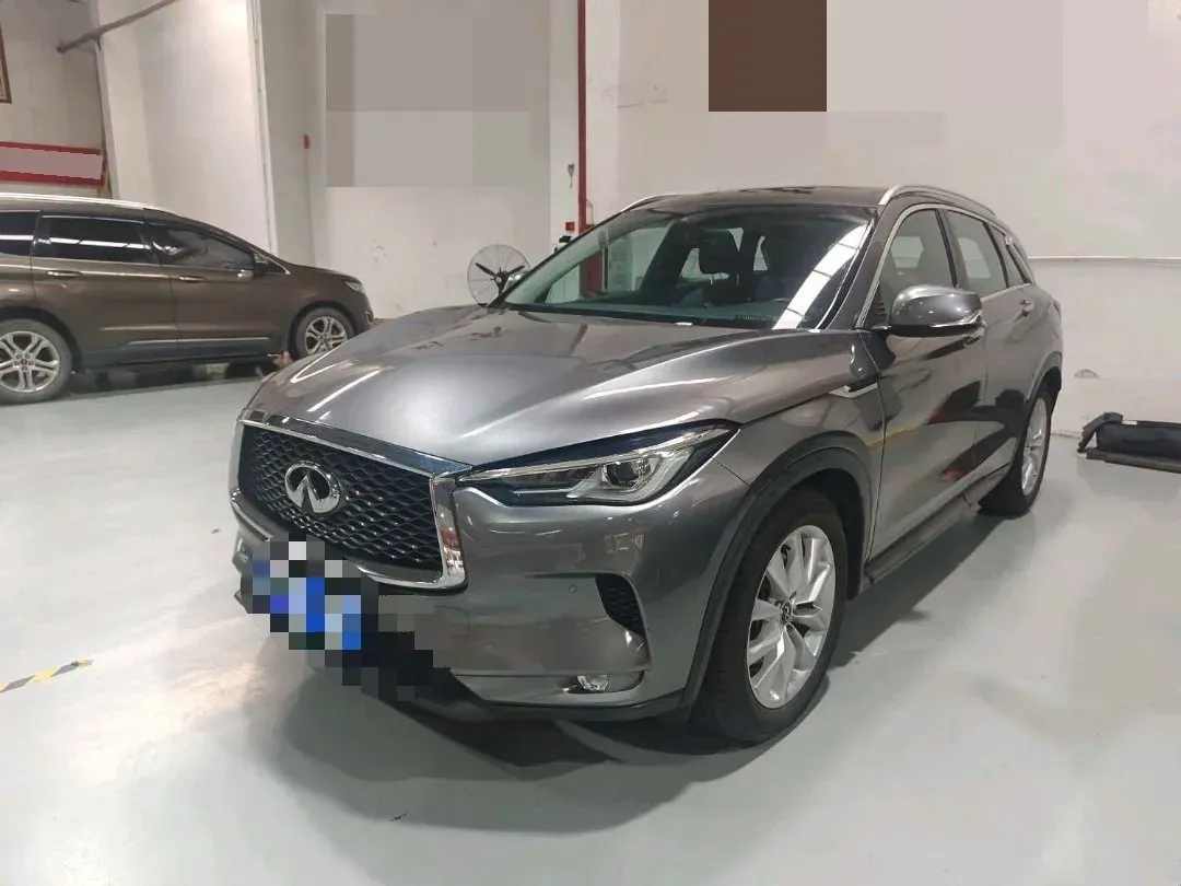 2018 Infiniti QX30 2.0T 211HP L4 7DCT,autocango,china used car exporter,china ev exporter,chinese used car exporter,chinese used ev exporter