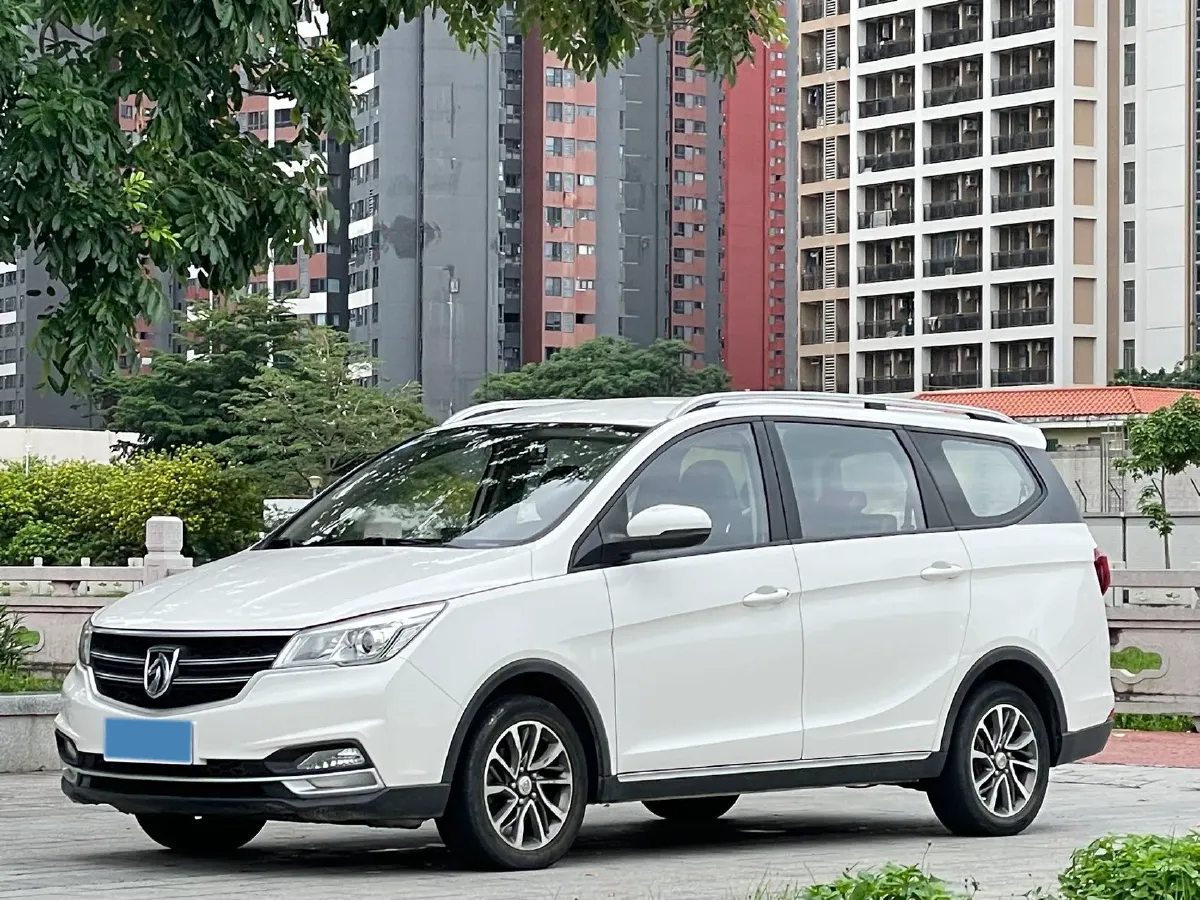 2019 BaoJun 730 1.5T 147HP L4 CVT,autocango,china used car exporter,china ev exporter,chinese used car exporter,chinese used ev exporter