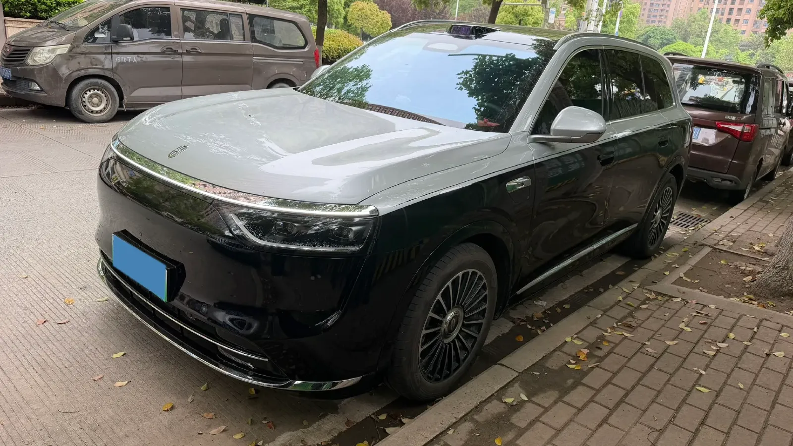 2025 AITO AITO M8 REEV 160HP REEV 53.4KWH,autocango,china used car exporter,china ev exporter,chinese used car exporter,chinese used ev exporter