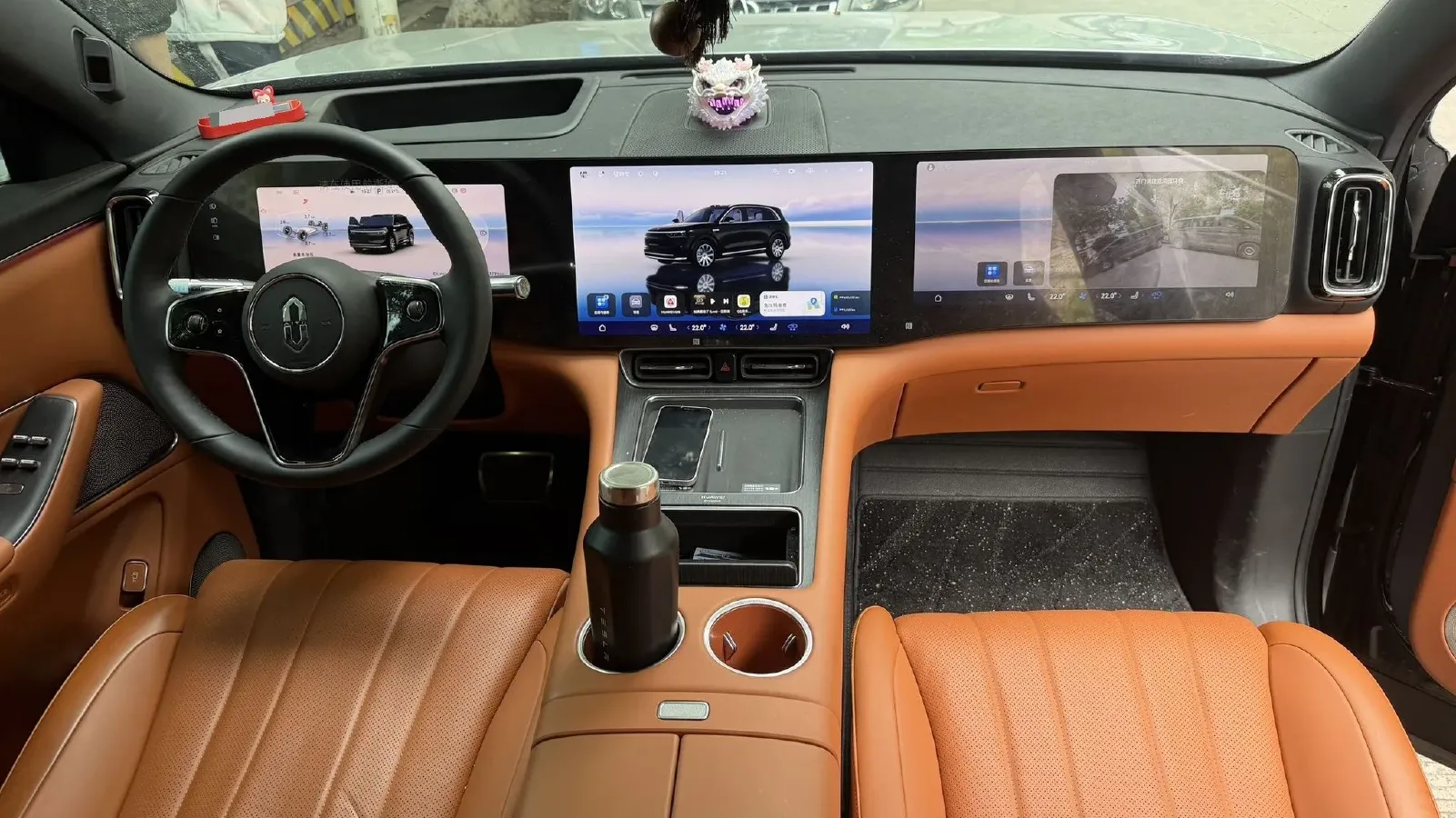 2025 AITO AITO M8 REEV 160HP REEV 53.4KWH,autocango,china used car exporter,china ev exporter,chinese used car exporter,chinese used ev exporter