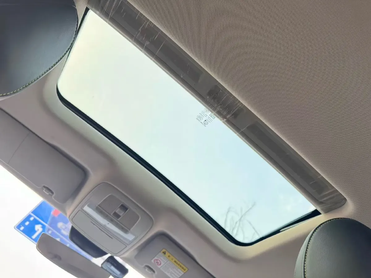 2021 Roewe i5 1.5L 120HP L4 CVT,autocango,china used car exporter,china ev exporter,chinese used car exporter,chinese used ev exporter