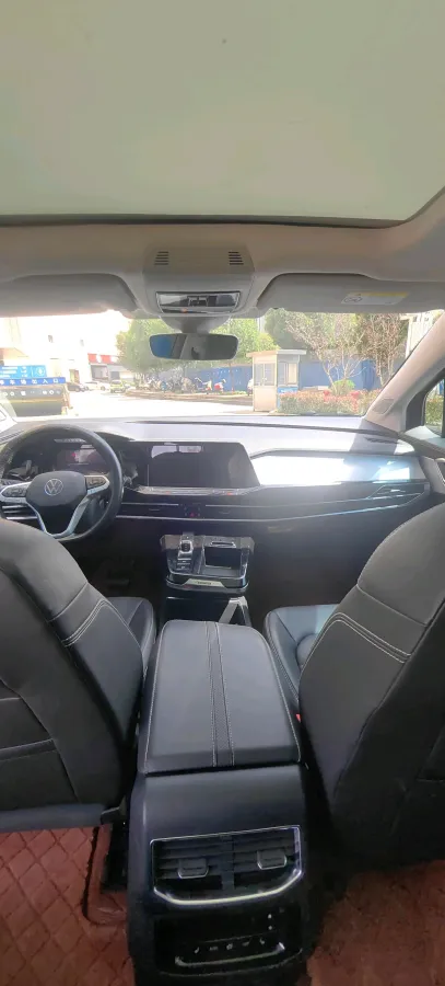 2021 Volkswagen Talagon 2.0T 220HP L4 7DCT,autocango,china used car exporter,china ev exporter,chinese used car exporter,chinese used ev exporter
