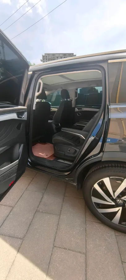 2021 Volkswagen Talagon 2.0T 220HP L4 7DCT,autocango,china used car exporter,china ev exporter,chinese used car exporter,chinese used ev exporter